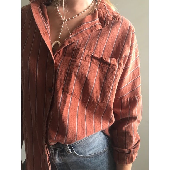 ‼️SOLD. BDG Orange Longsleeve Buttondown - Picture 2 of 4